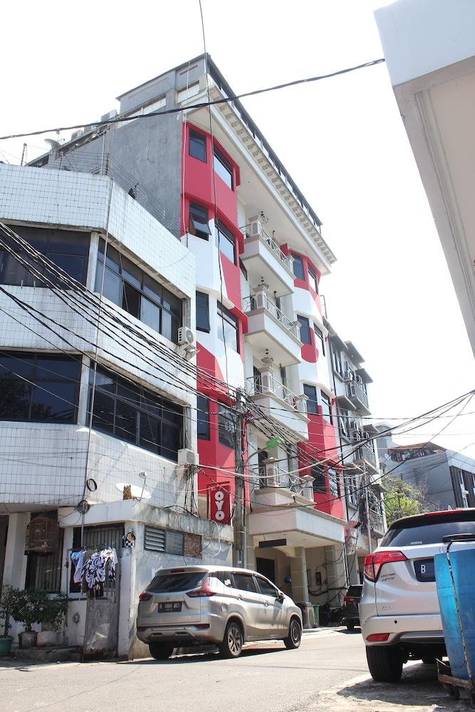 Capital O 297 45 Residence Jakarta Ngoại thất bức ảnh