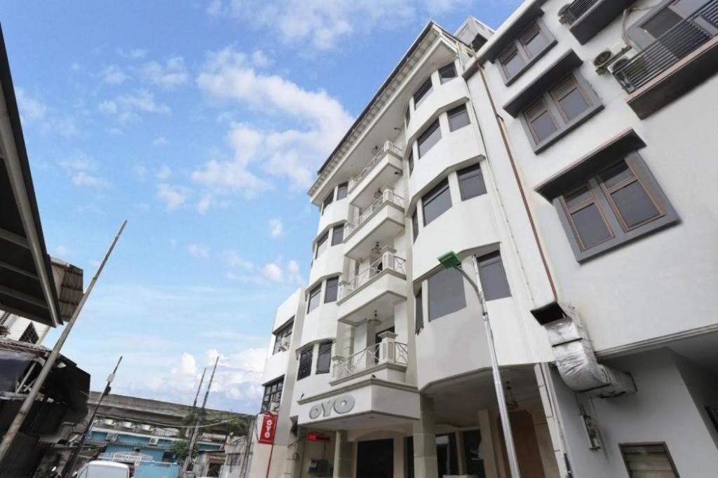 Capital O 297 45 Residence Jakarta Ngoại thất bức ảnh