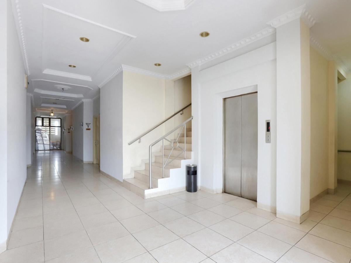 Capital O 297 45 Residence Jakarta Ngoại thất bức ảnh